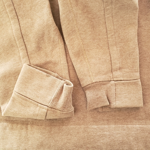 Lululemon – Thick Zip Up Hoodie - Picture 6 of 6